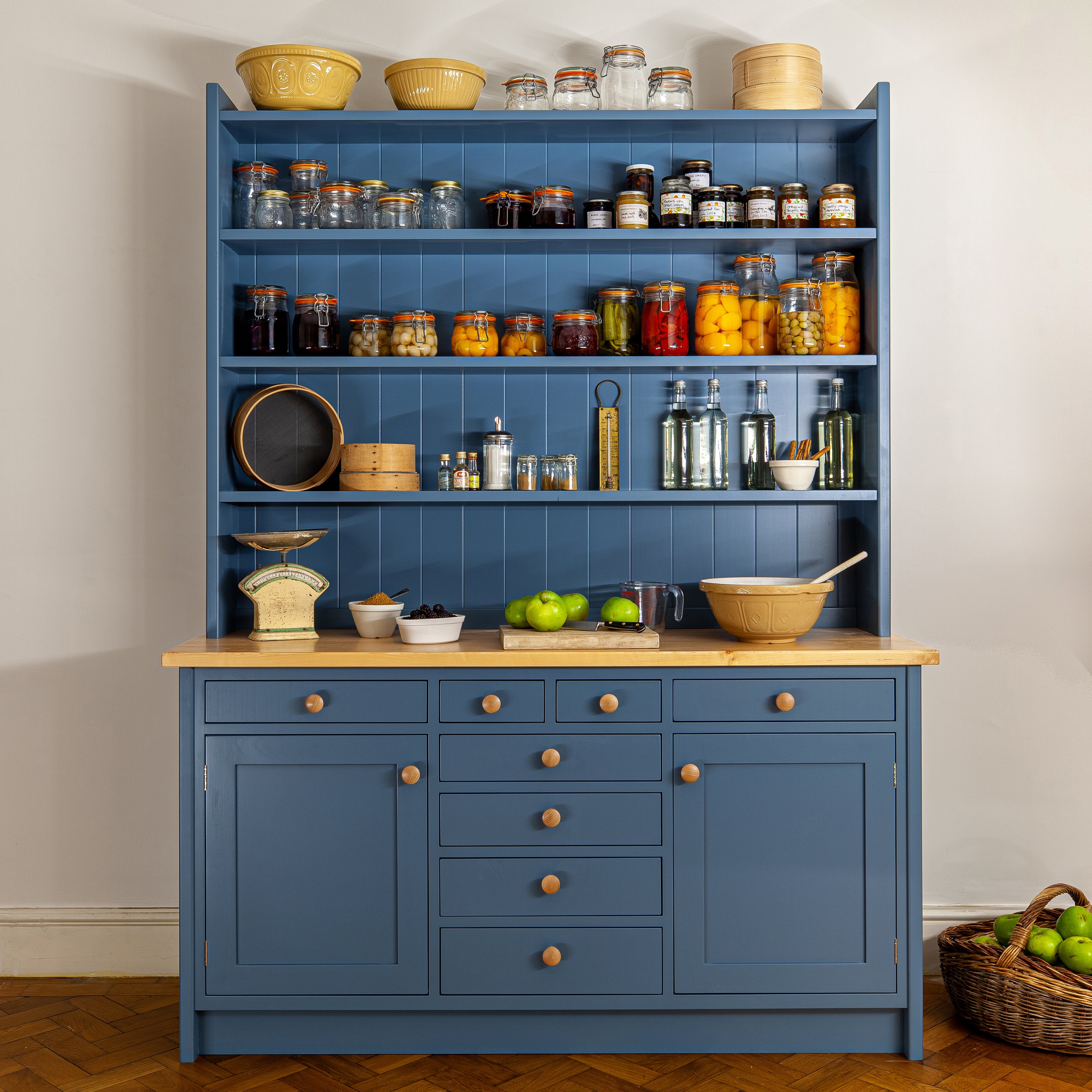 Freestanding Range NEWCASTLE FURNITURE COMPANY